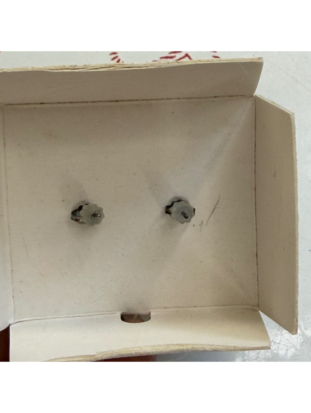 Ruby & sterling heart stud earrings vintage - Picture 3 of 3